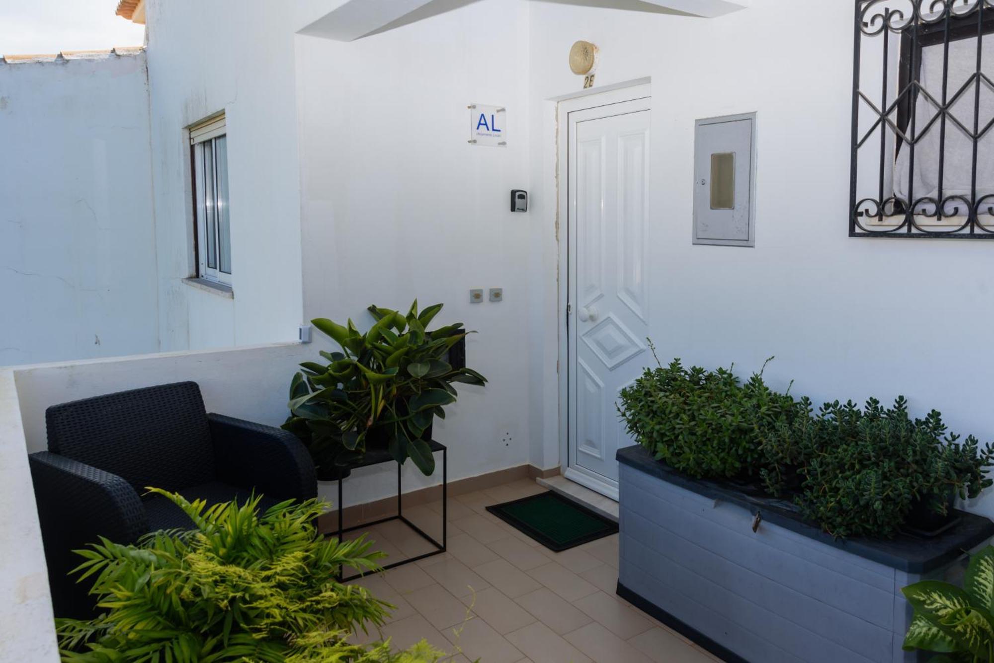 Hillside Studio With Sea View & Fibre Internet Албуфейра Екстериор снимка